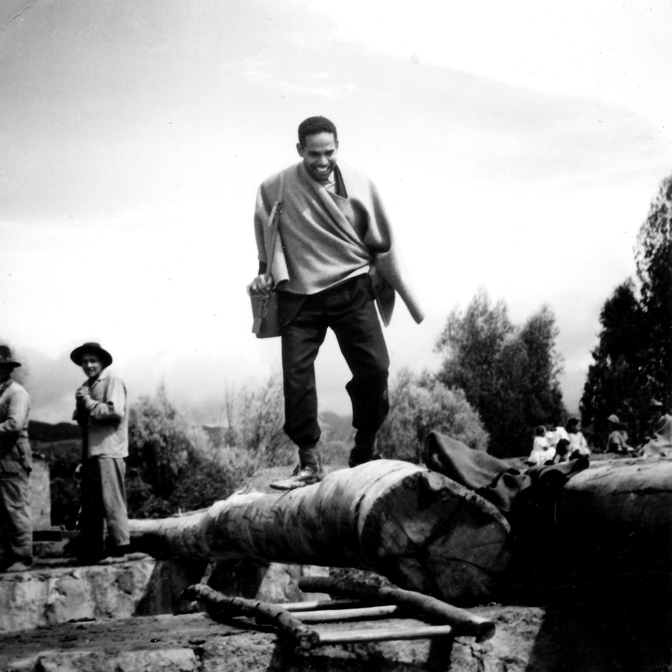 Manuel Zapata Olivella en los albores de su vagabundaje por Colombia y CentroAmérica, a finales de 1943.  