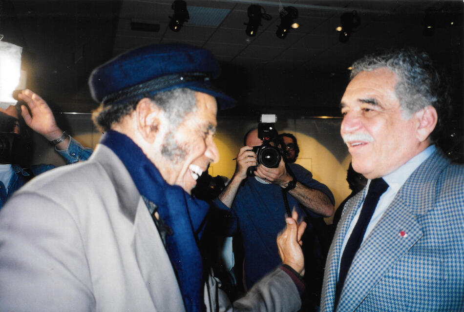 Manuel Zapata Olivella y Gabriel García Márquez en el Festival Biarritz Amérique Latine, edición de 1995, en el cual Colombia fue el país invitado. 