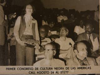 Plenaria del Primer Congreso de la Cultura Negra de las Américas. Se destacan los antropólogos Nina S. de Friedemann y Norman Withen. 