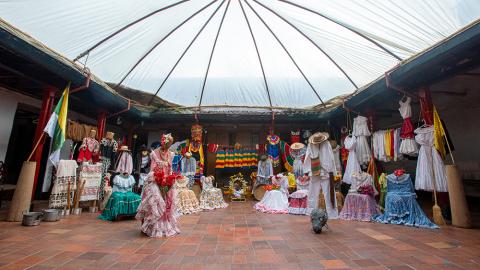 Vestuario del Palenque de Delia Zapata Olivella entre los años 1957 y 2020.