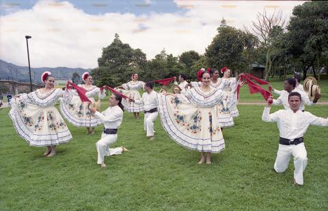 Grupo de Danzas Folclóricas Colombianas de Delia Zapata Olivella