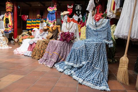 Vestuario del Palenque de Delia Zapata Olivella entre los años 1957 y 2020.