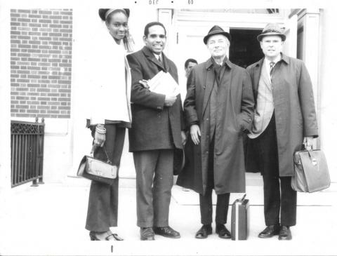 Patricia Duncan, Manuel Zapata Olivella, E. S. Ubanski (Howard University) y J.W. Robb (George Washington University), 17 de noviembre de 1969, Universidad Howard, Washington, D.C.